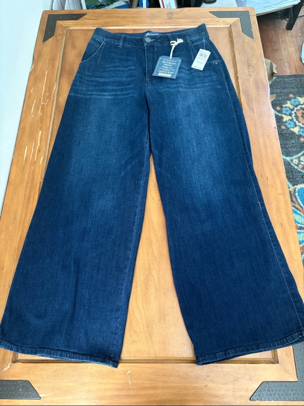 Democracy NWT Ab Solution Șki Rise Wide Leg Jeans Size 10